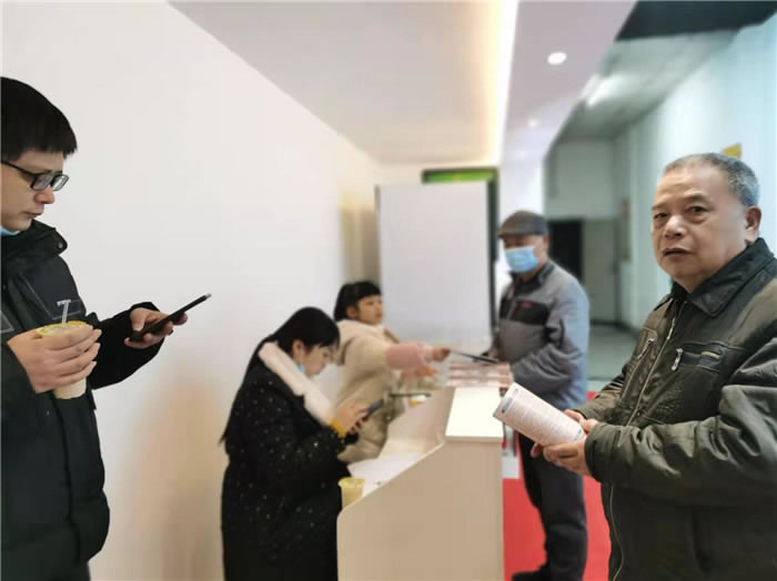 四川中青旅綿陽分社、綿陽市中旅假日旅行社、綿陽自來文化傳播有限公司24H自助售貨服務(wù)盛大開業(yè)